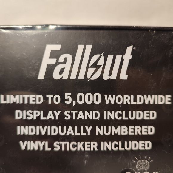 Fallout Brotherhood Of Steel Medallion Official Collectible Metal Badge - Picture 2 of 5